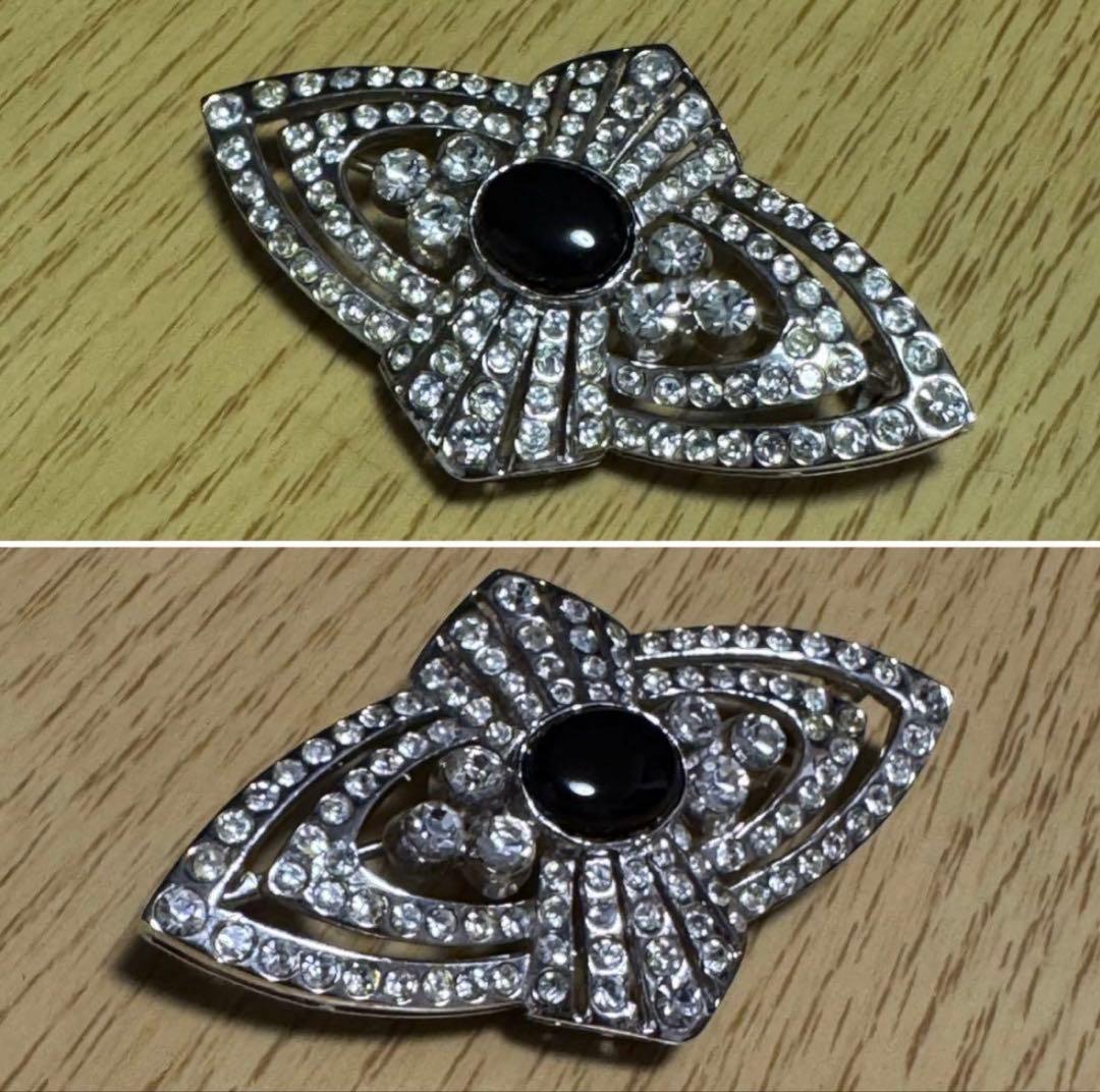 フランス ヴィンテージ 銀張りのライトストーンと黒色石のブローチ