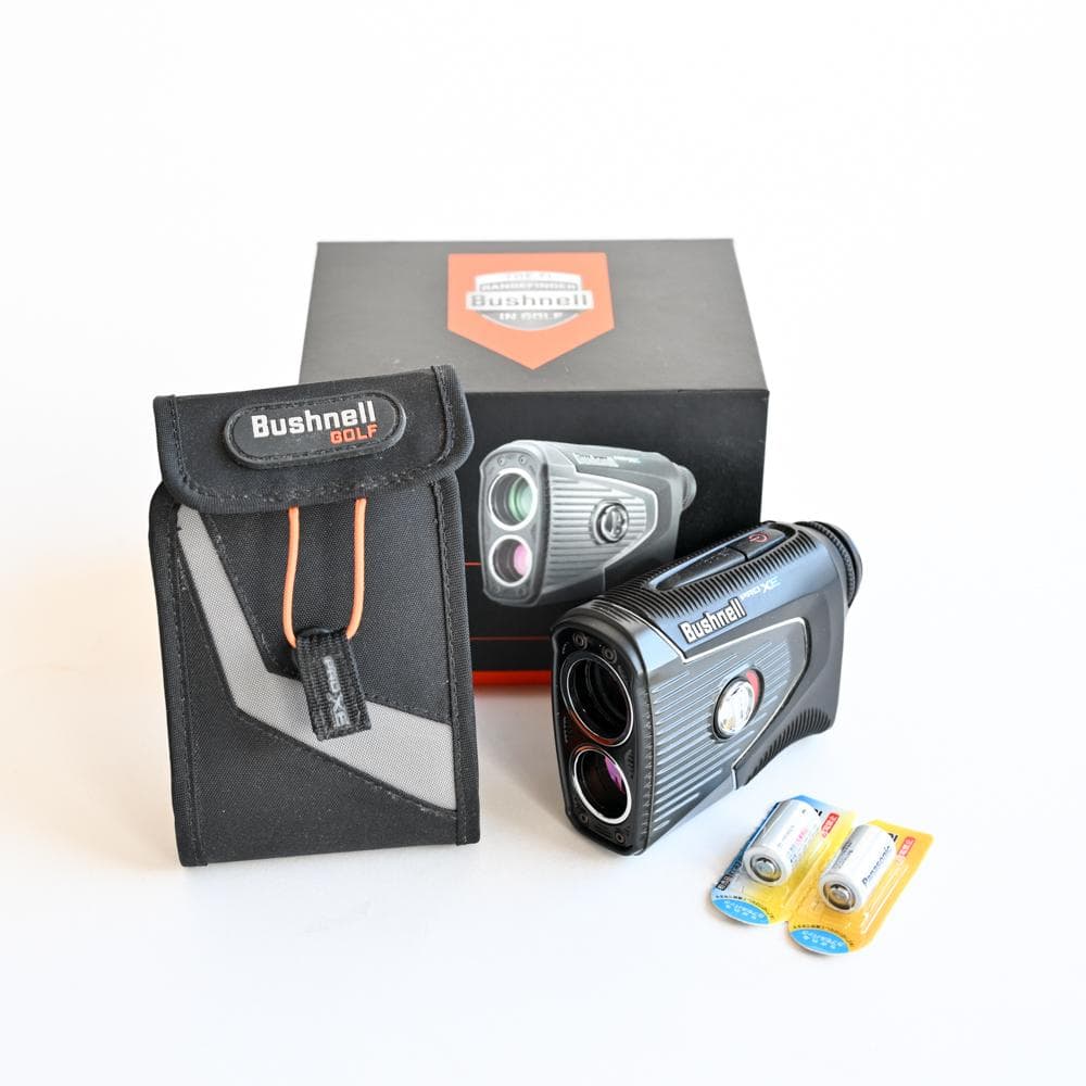 Bushnell PRO XE ゴルフ用距離計　予備電池付 Bushnell PRO XE ゴルフ用レーザー距離計 Bushnell PRO XE ゴルフ用