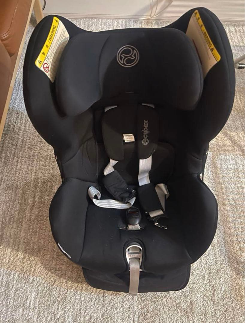 ISOFIX対応　チャイルドシート　cybex製　シローネ