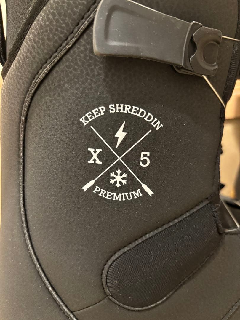 スノーボードブーツ 黒 ボアライニング