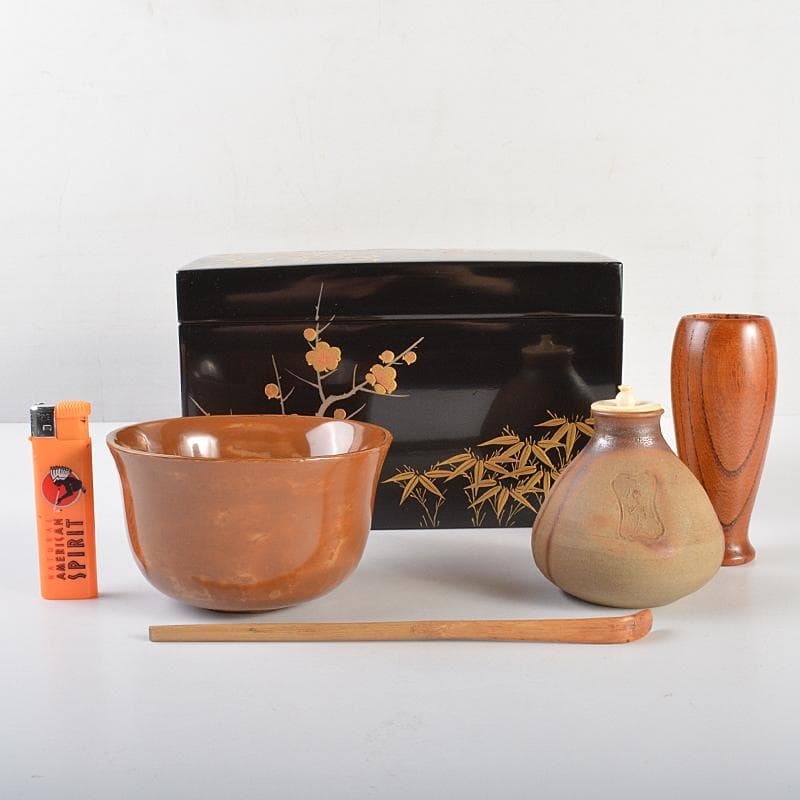 茶道具　黒漆　四君子蒔絵　茶箱　茶碗　茶入など　四点一式　仕覆付　V　R7344