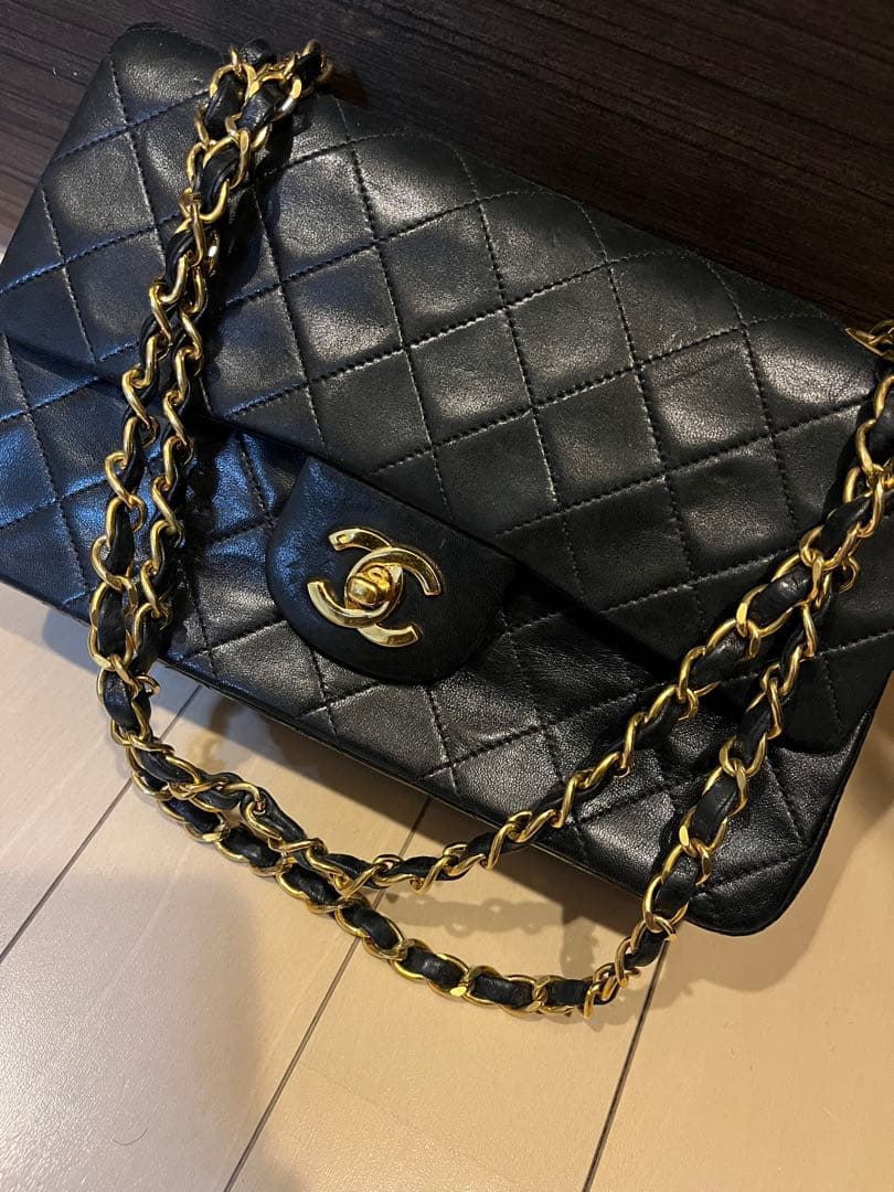 CHANEL Wフラップ　チェーンショルダーバッグ　マトラッセ