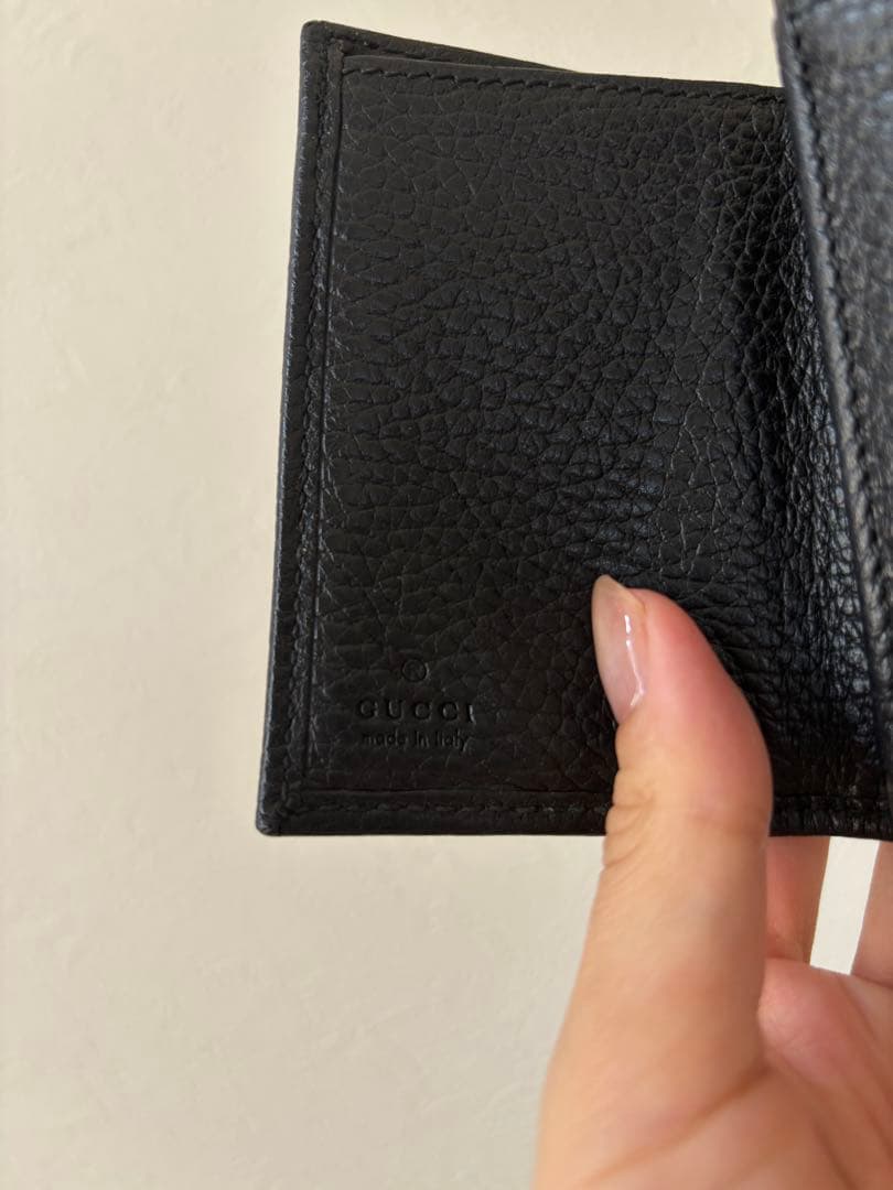 グッチ 3つ折り財布 GGマーモント シュリンクレザー 黒 ゴールド金具