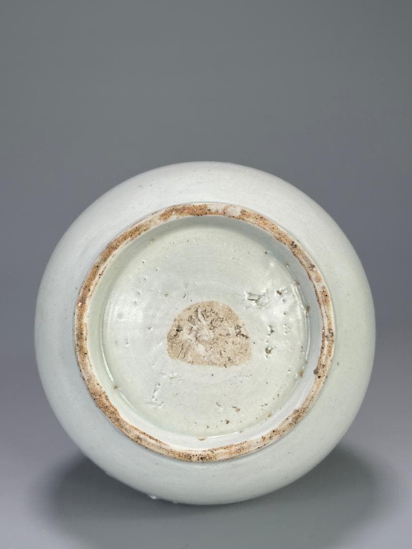 韓国美術　李朝時代　李朝　白磁　陽刻　竹　梅文　鶴首瓶　花器　花瓶　朝鮮古陶磁