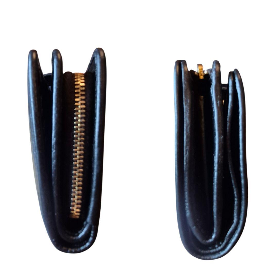 ＰＲＡＤＡ　プラダ　サフィアーノ　二つ折り財布　L字ファスナー　ブラック