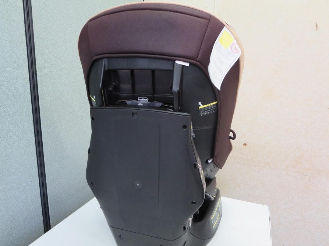 コンビ　チャイルドシート ゼウスターンEG　回転式