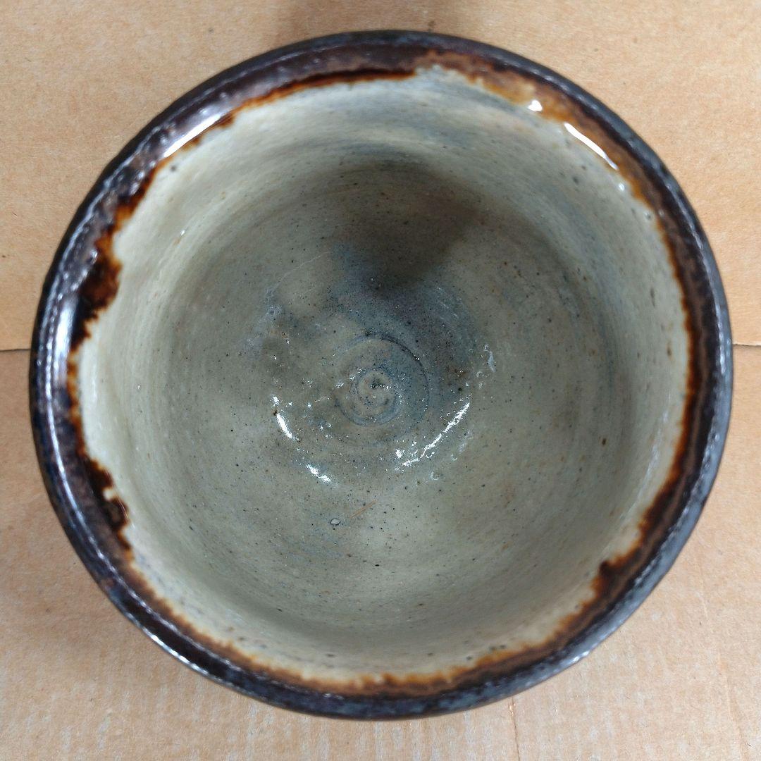 【本物保証】金城次郎 古酒呑(魚紋クース呑) 共箱 栞 人間国宝 壺屋焼 壷屋焼