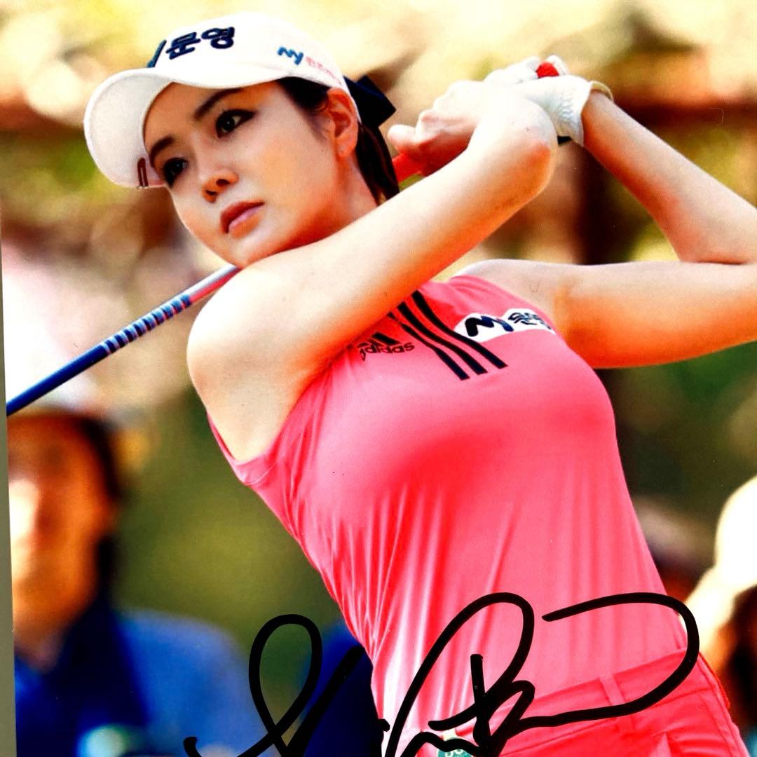 アン・シネ直筆サイン入り2Lサイズ写真…韓国女子プロゴルファー