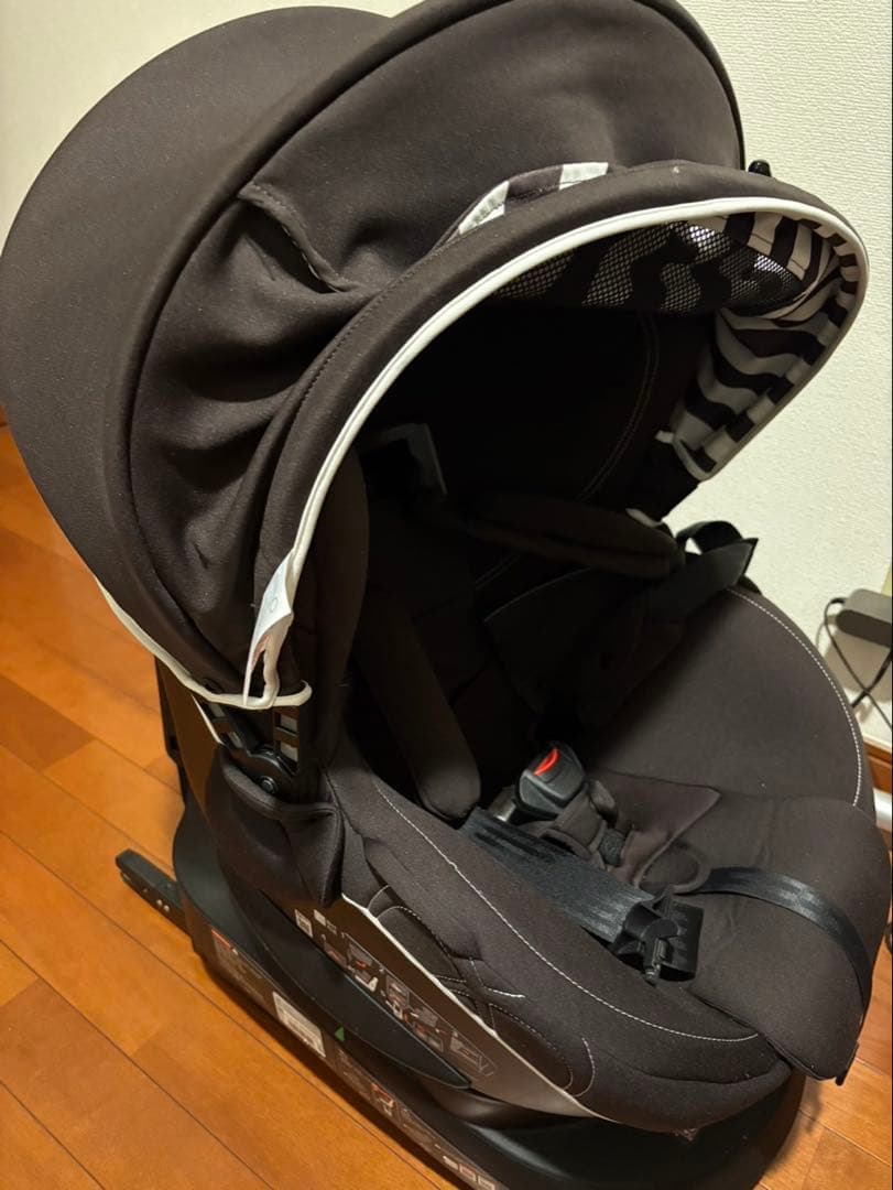 AILEBEBE エールべべ クルット5i グランス ISOFIX 中古品