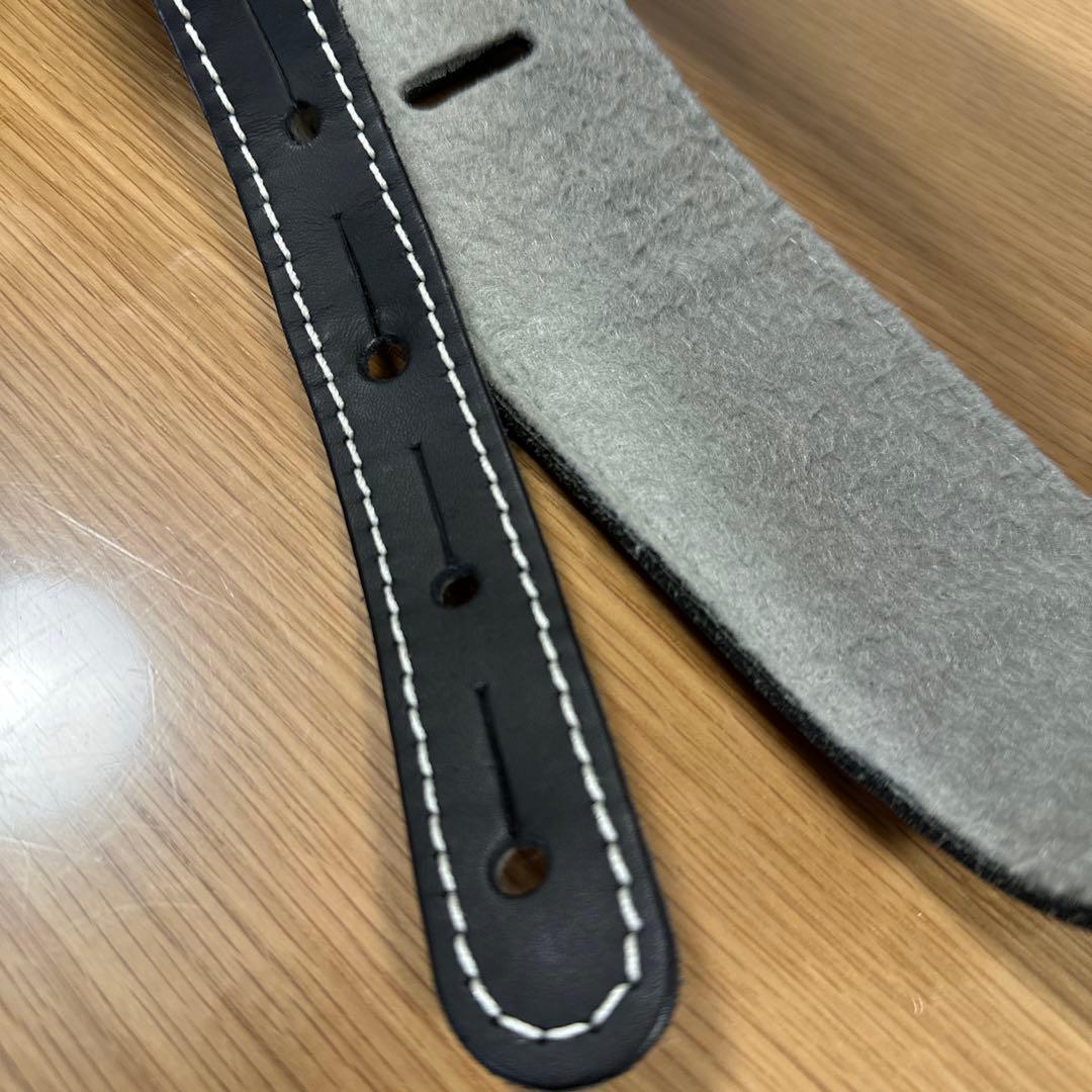Martin マーチン レザーギターストラップ (Mr.Children 桜井モデル) 廃