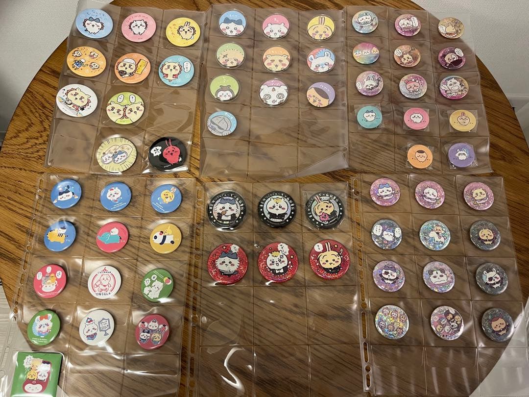 ちいかわ　缶バッジ　ノベルティシール
