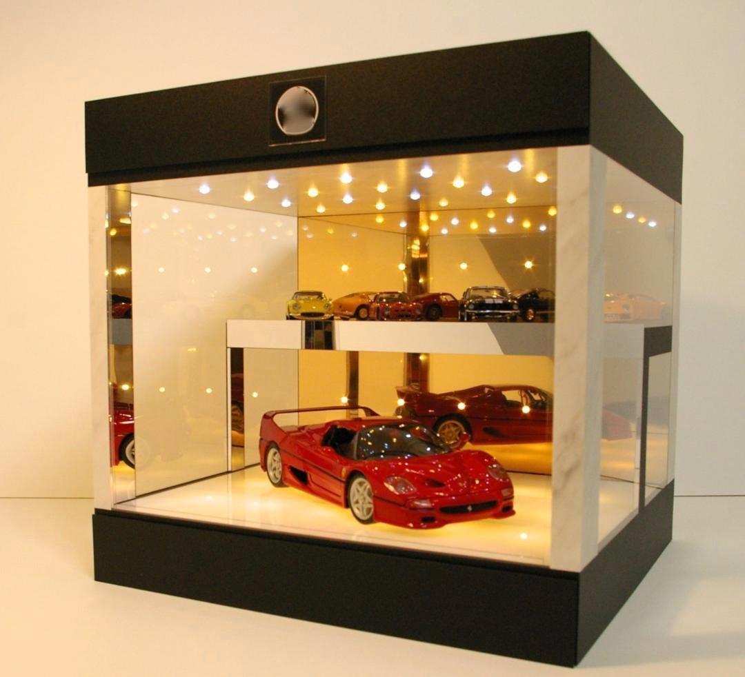 一球オーダー品・雛壇2層式・ディスプレーBOX・スタイリッシュジオラマ