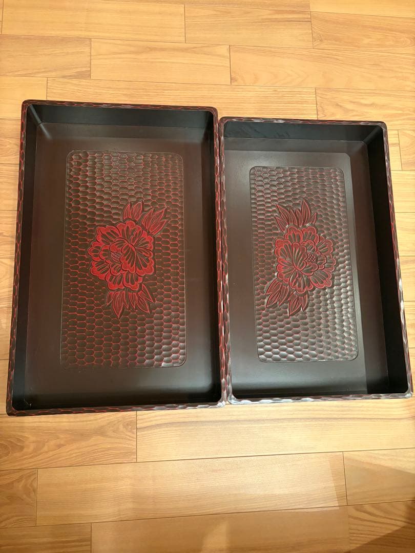 鎌倉彫】昭和レトロ 漆器 乱れ籠 衣装籠 2個（入れ子）漆塗り花彫刻トレイ