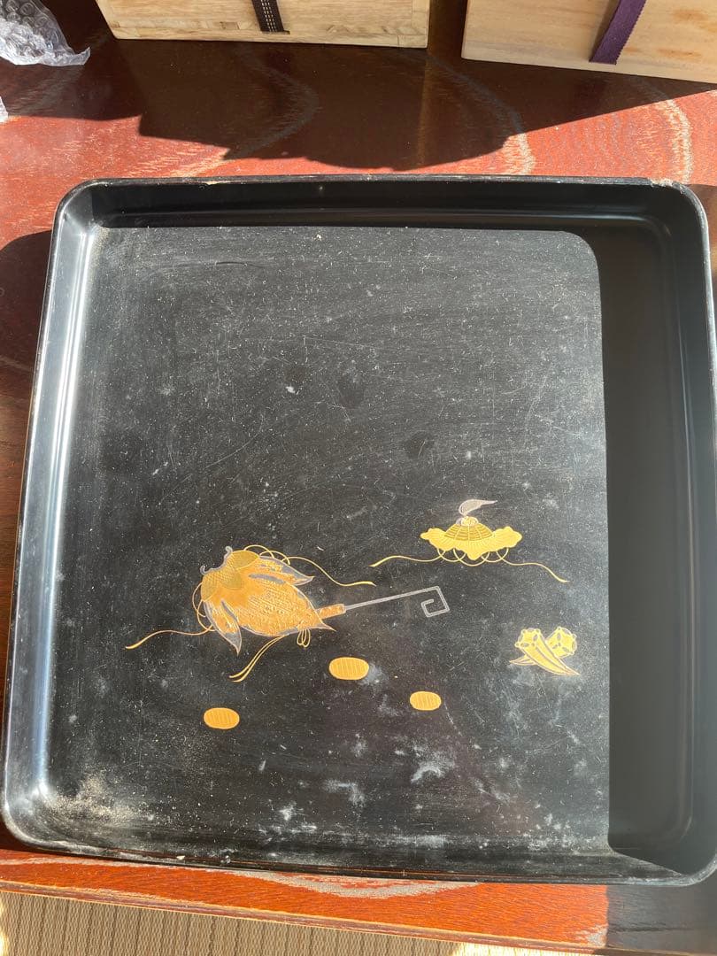 骨董品　輪島塗　漆器7枚　葉っぱの模様　トレー 卓上盆 黒内朱会席膳 漆塗　木箱