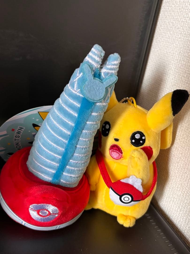 ポケモン　ぬいぐるみキーホルダー　ピカチュウ　韓国　ゴッホ　限定　海外