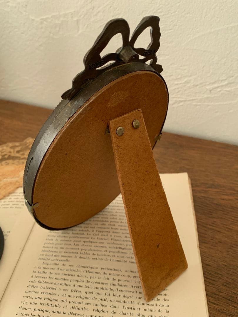 フランス 蚤の市 リボンモチーフ フレーム レース入り ブロカント