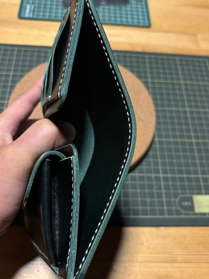 ミドルウォレット　ベルギー産　ルガト　ハンドメイド