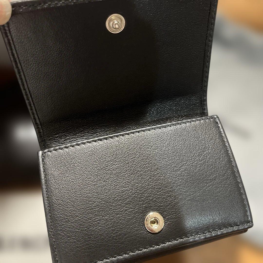 バレンシアガ　三つ折りコンパクト財布