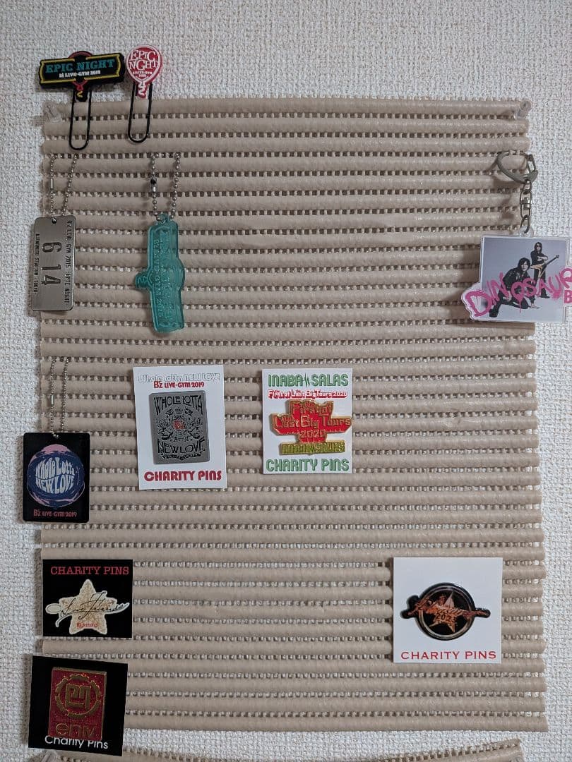 B'z ピンバッチ等 まとめ売り - メルカリ