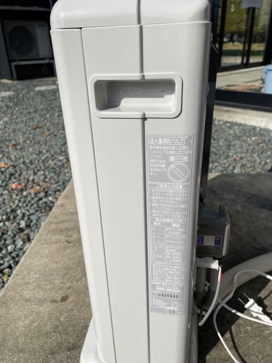 コロナ 温水ルームヒーター ファンコンベクター CRH-580CS 2012年製