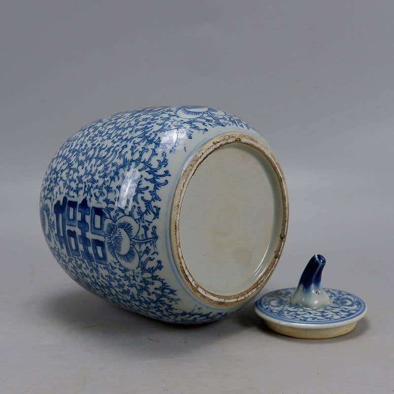 青花纏枝蓮紋四喜マクウリ缶 茶道具 景徳鎮 陶磁器 装飾品 工芸品 置物