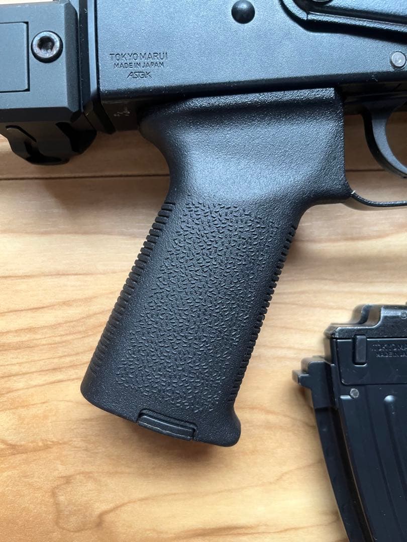 東京マルイ　AKM ガスブロ　マグプルカスタム その他色々　マガジン2つ付き