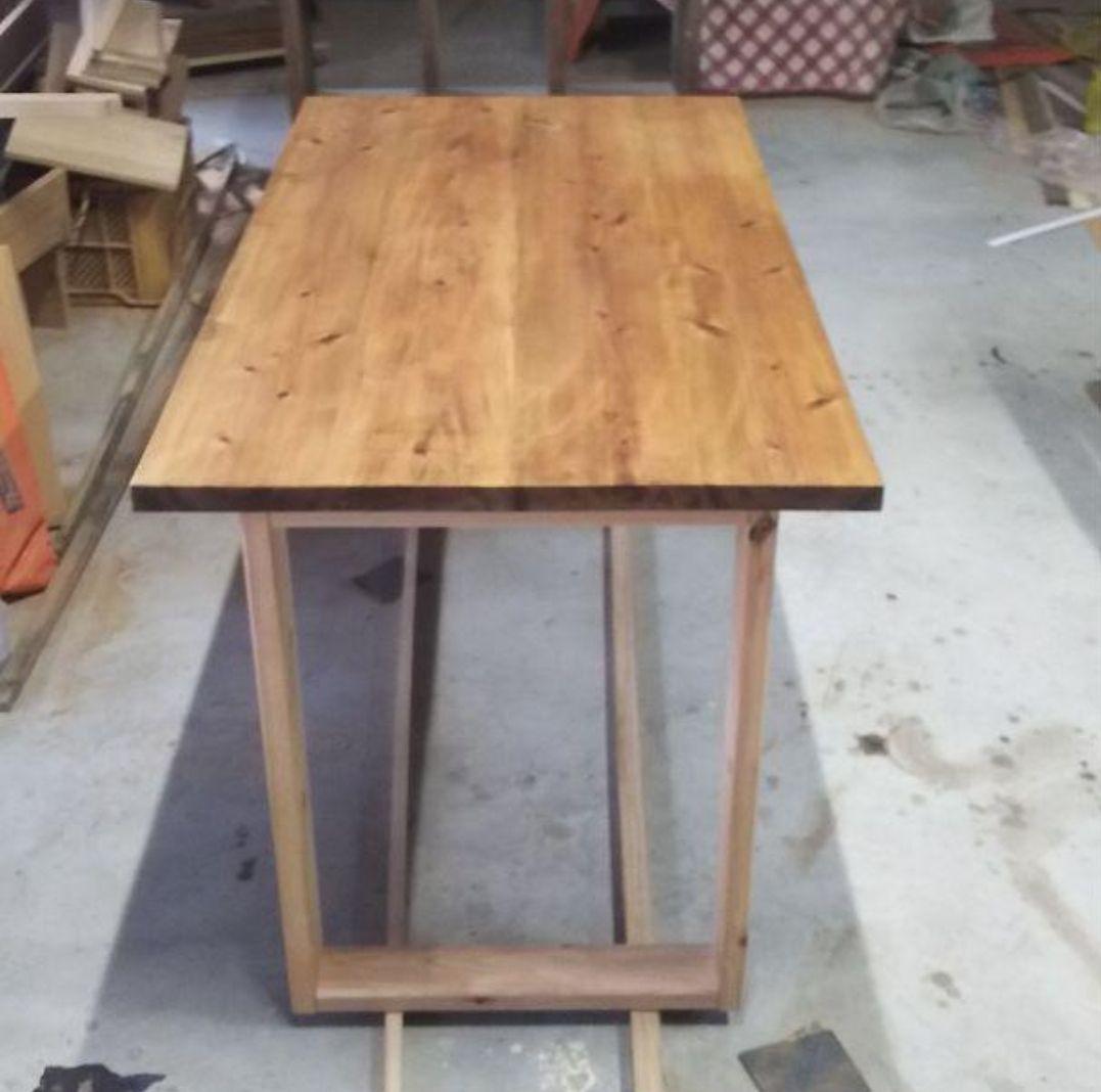 ダイニングテーブル k