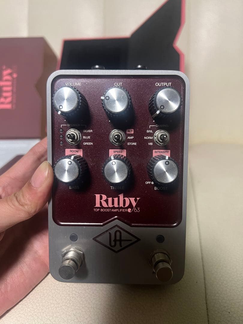 UAFX Ruby Top Boost Amplifier ギターエフェクター