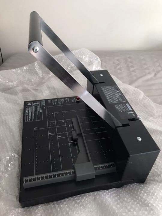 極美品】HFS 大型裁断機 ペーパーカッター A4サイズ 事務 オフィス