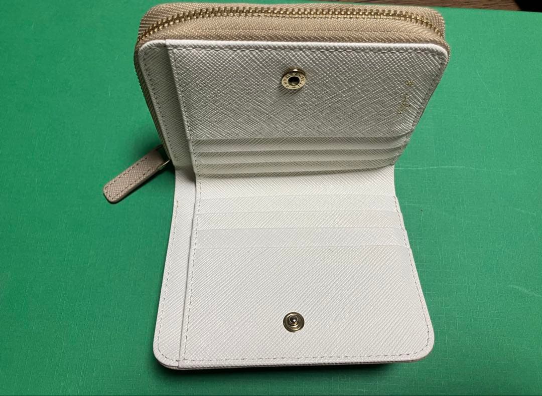 とみこ　美品　アニエスベー　折り財布　本革レザー　ベージュ