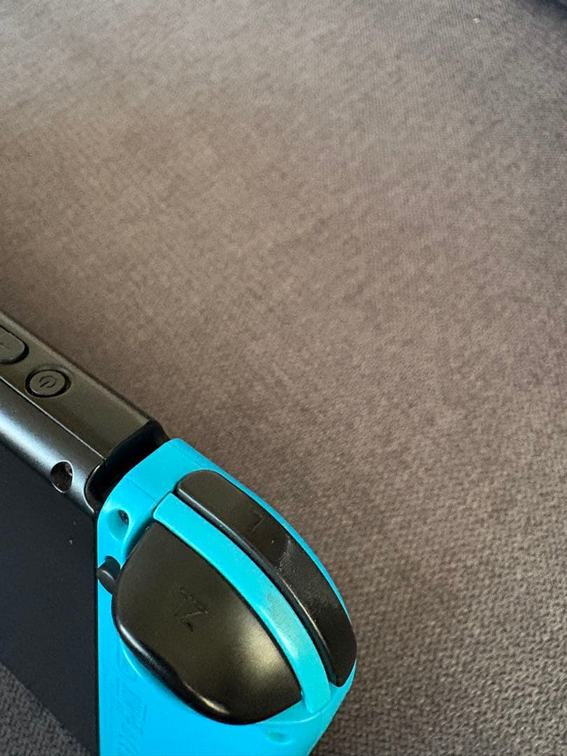 Nintendo Switch 本体 ネオンブルー・レッド　ケース・スタンド付！