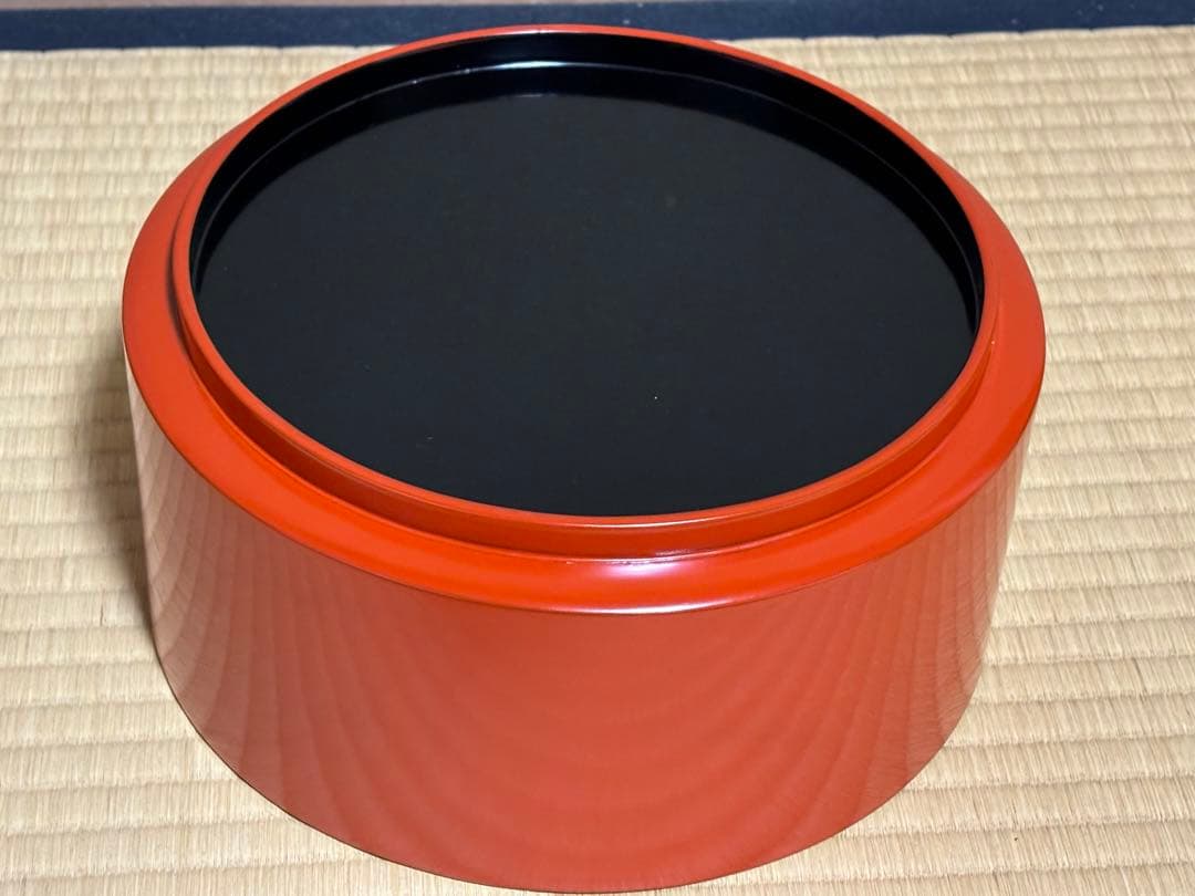 輪島塗　台付飯器　朱色　未使用