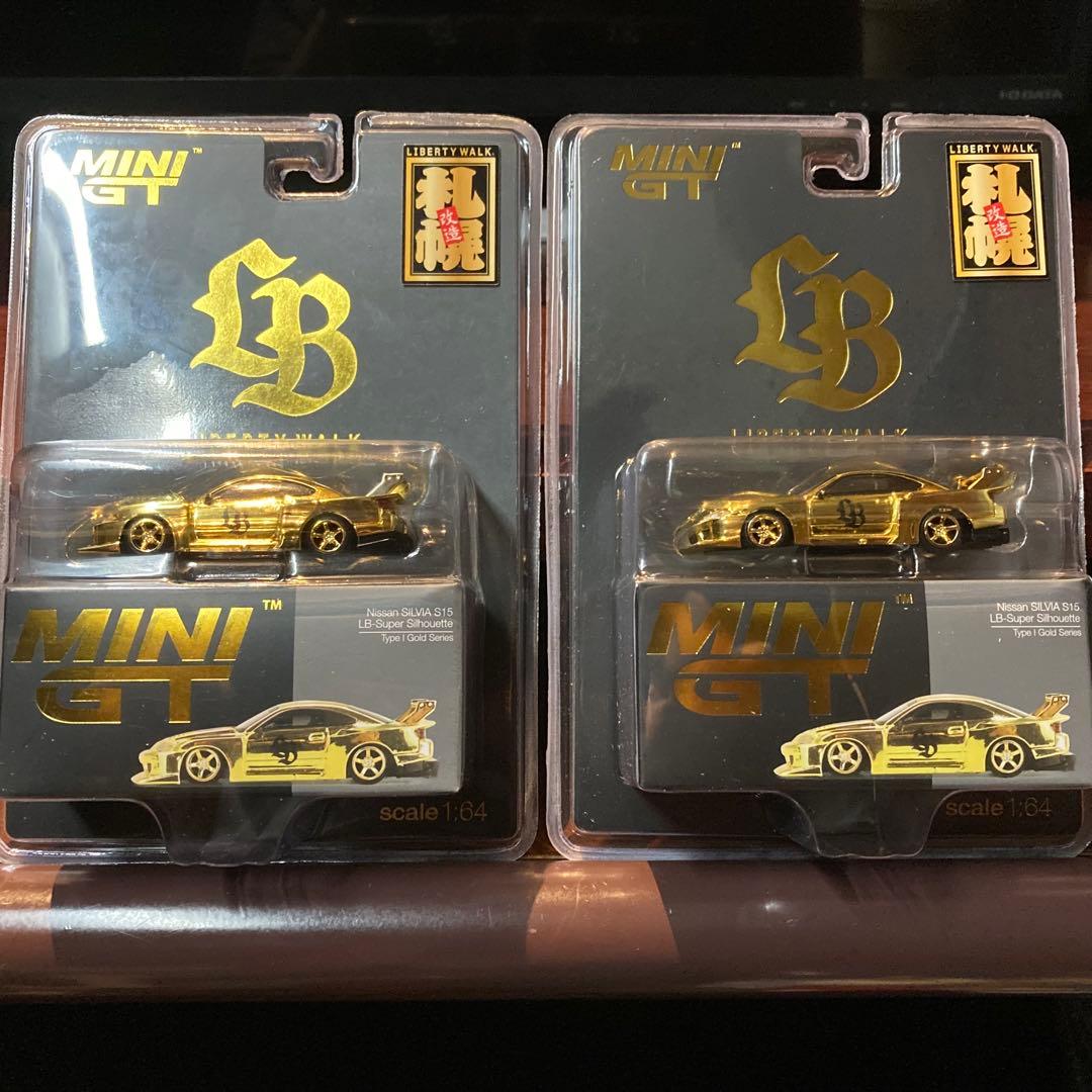 MINI GT LIBERTYWALK S15 GOLD SAPPORO 2個
