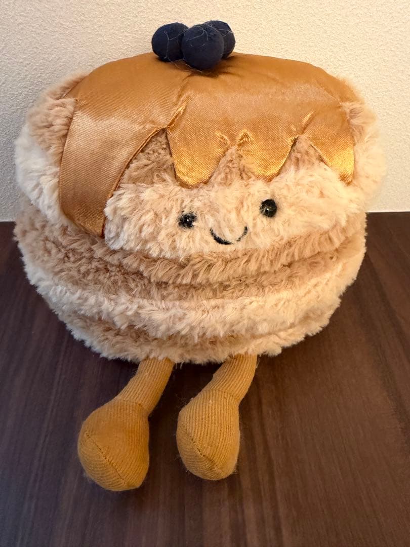  パンケーキ型ぬいぐるみ　タグ付き