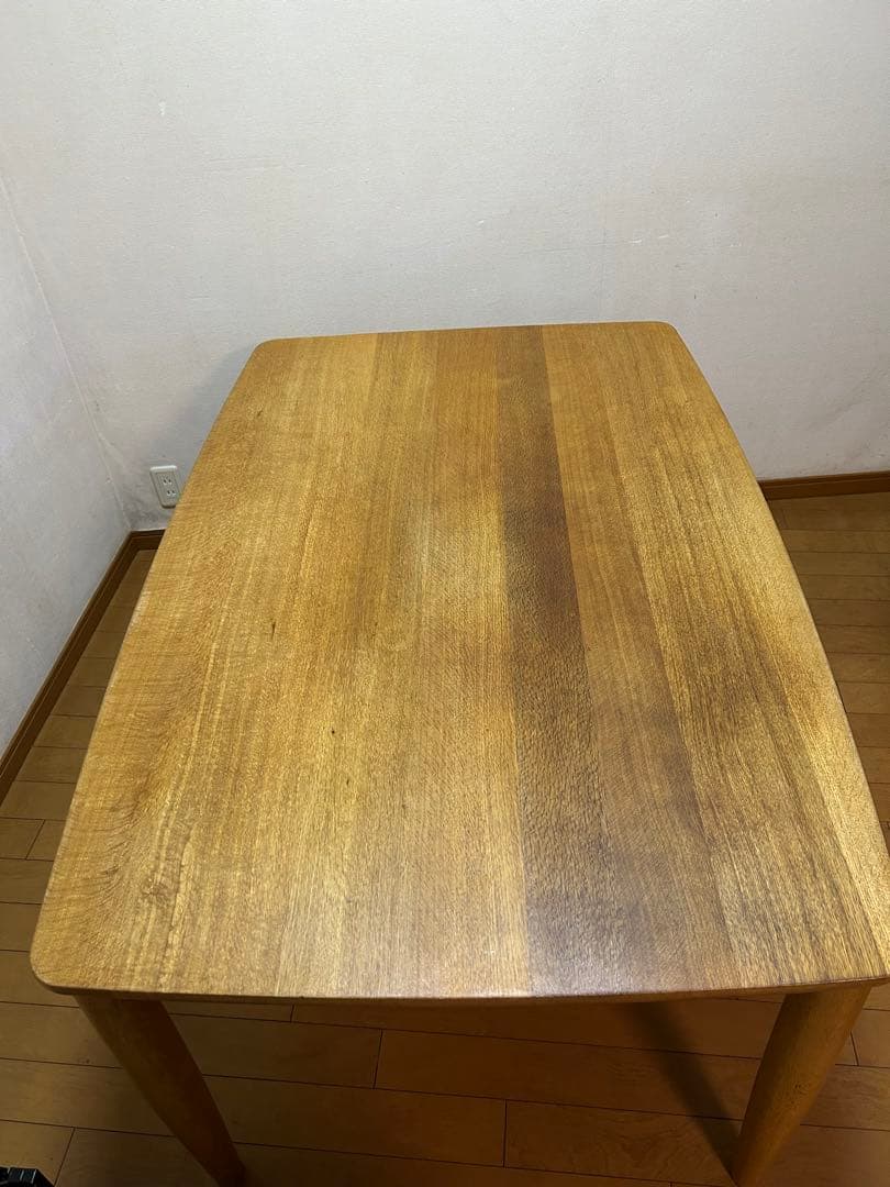 柏木工　木製ダイニングテーブル