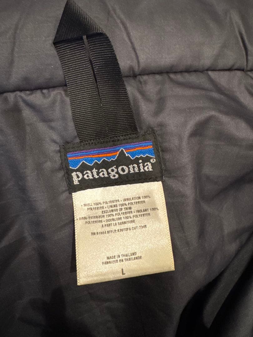 patagonia ブラック　中綿ジャケット フード付き