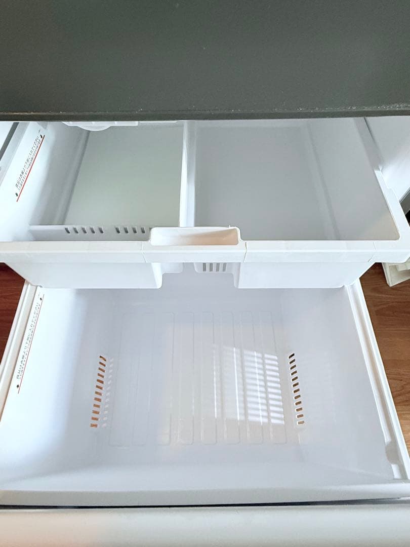 ▪️利用半年のみ、2024年製▪️送料込み▪️272L 三菱電機　冷蔵・冷凍庫