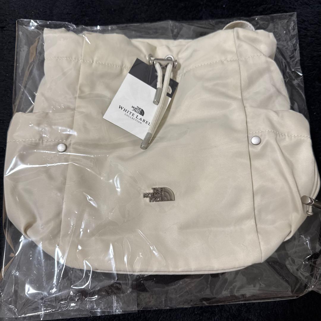 韓国ノースフェイス ボニーバケットバッグ ミニ クリーム　美品
