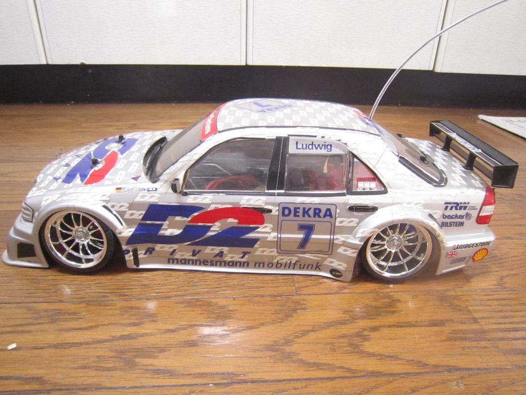 ベンツ ラジコンカー