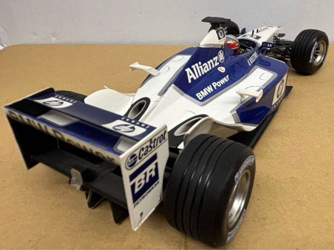 【ミニチャンプス　ウィリアムズ　BMW FW21 2002年1/18】