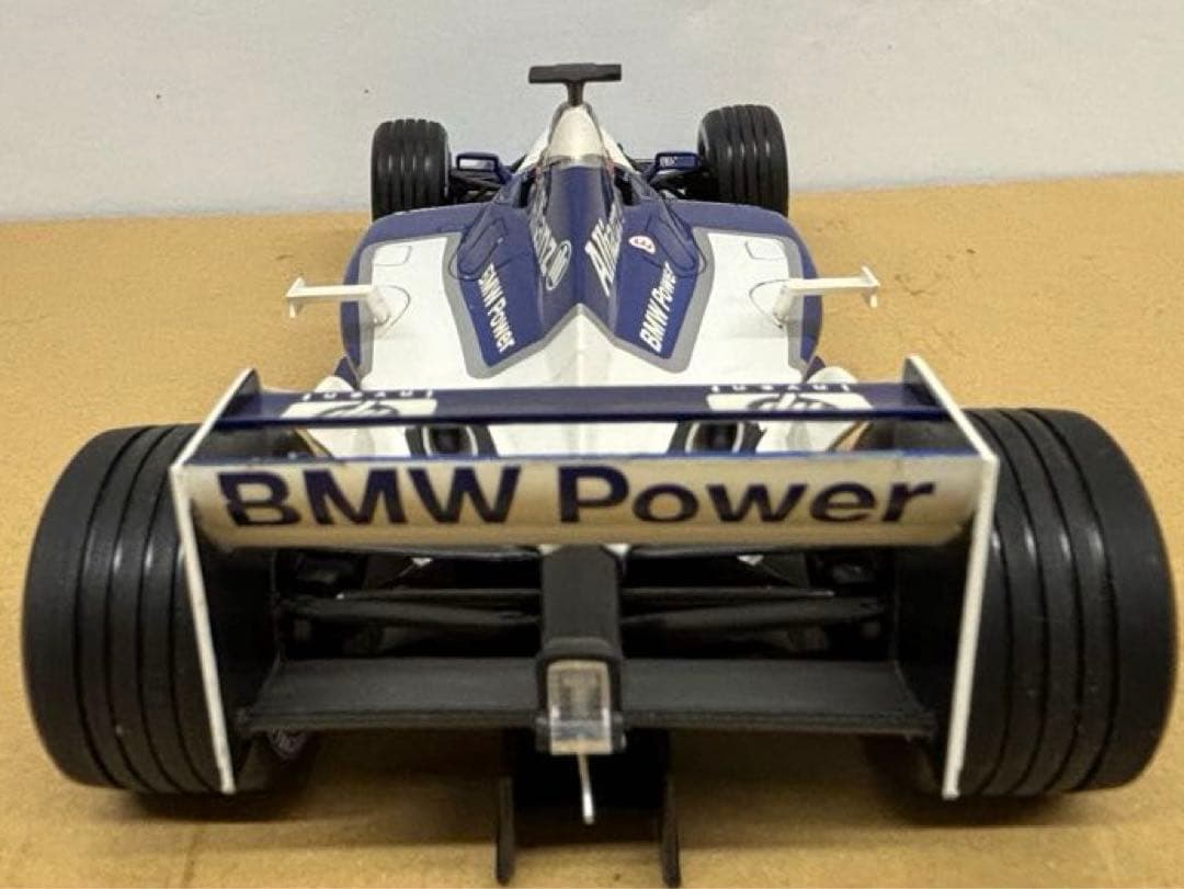 【ミニチャンプス　ウィリアムズ　BMW FW21 2002年1/18】