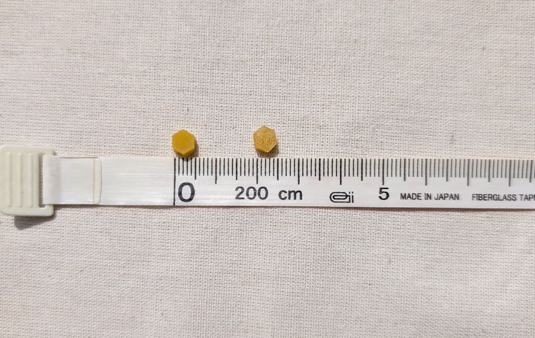 国産天然蜜蝋　ミツロウ　2KG　扱いやすいビーズ型