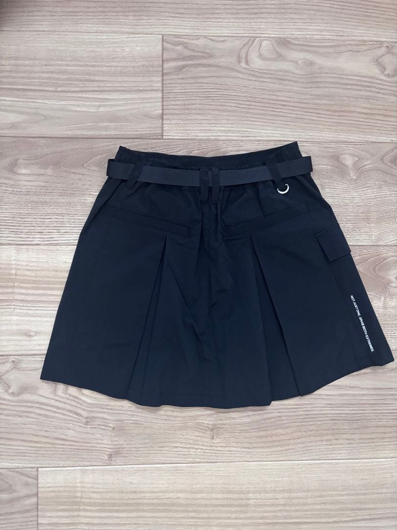 ラフロッグ　今季新作　アジャスタブルサイドポケットプリーツスカート　即完売品