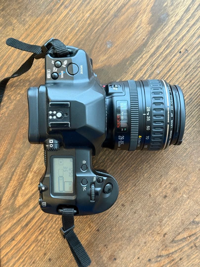 Canon EOS3 フィルム一眼レフ/ ズームレンズ付EF 28-105mm