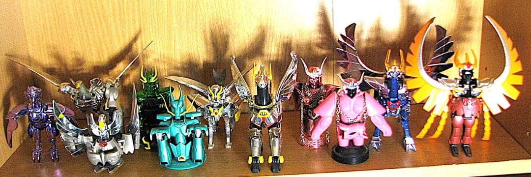 【希少：当時物】聖闘士星矢３シリーズ_クロス３９体＋付属品（詳細は画像で確認）