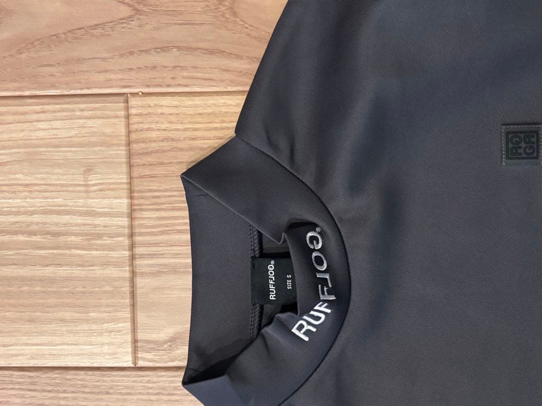 専用　ラフロッグ　バックフレームロゴモックネックシャツ　グレー　新品