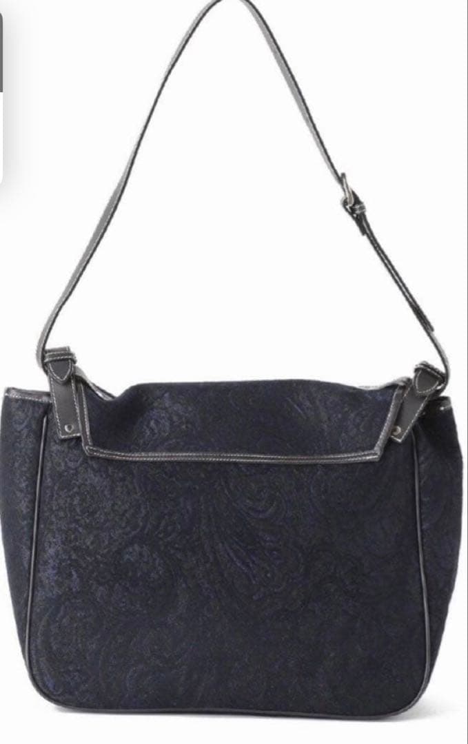 A VACATION アヴァケーション KIKI ショルダーバッグ