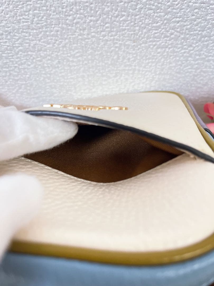 【美品】COACH ショルダーバッグ ミニバッグ スマホショルダー チャーム付き