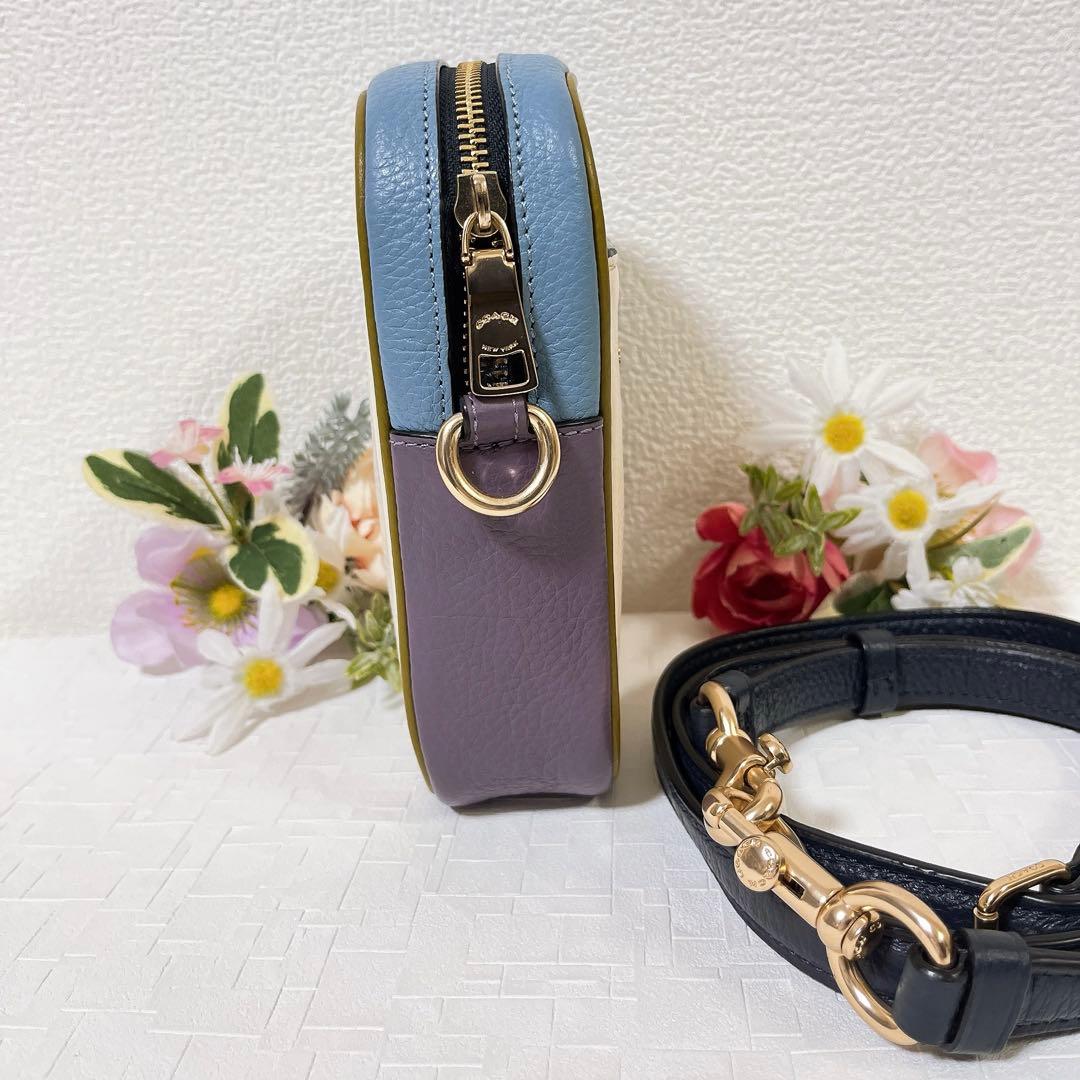 【美品】COACH ショルダーバッグ ミニバッグ スマホショルダー チャーム付き