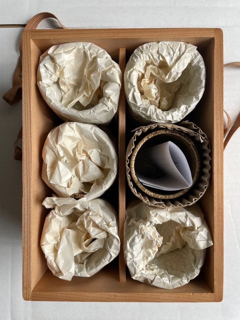 河本五郎 灰釉羊紋 汲出碗 6客揃い